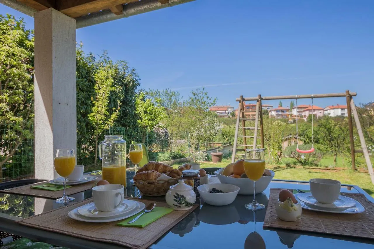 Apartment Green Garden Pula 0*,  Croatia