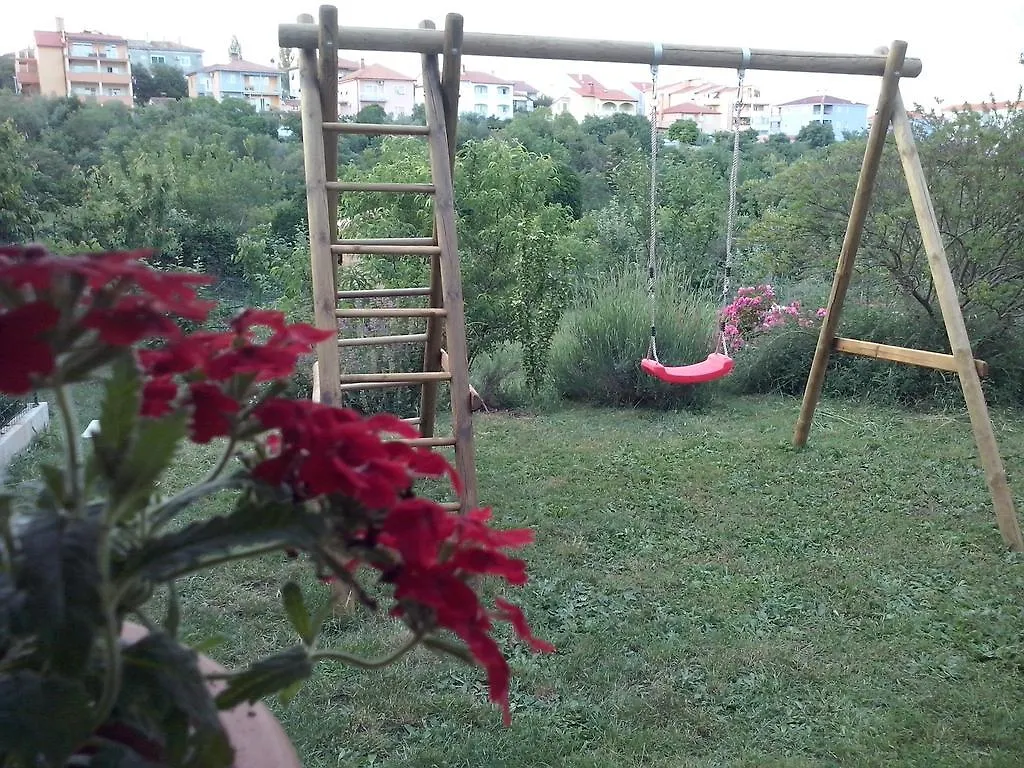 Apartment Green Garden Pula